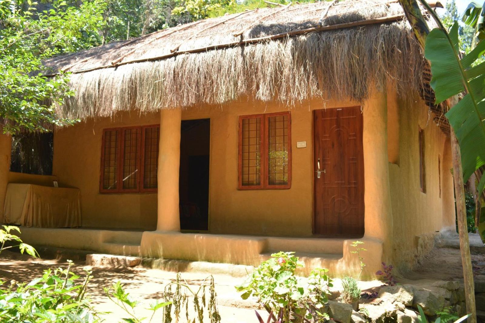 Cosmic Mud House Kanthalloor Εξωτερικό φωτογραφία
